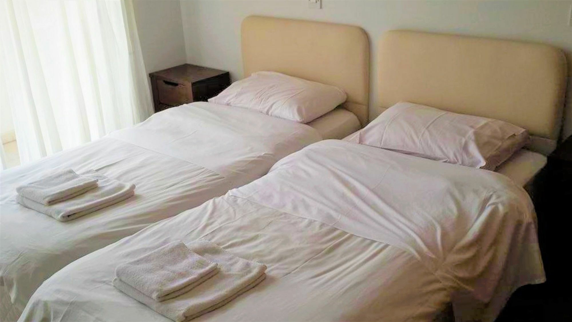 Francis Apartments ลาร์นาคา ภายนอก รูปภาพ
